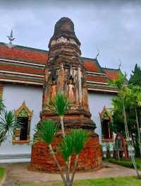 วัดจามเทวี หรือที่รู้จักกันในชื่อ วัดกู่กุด 