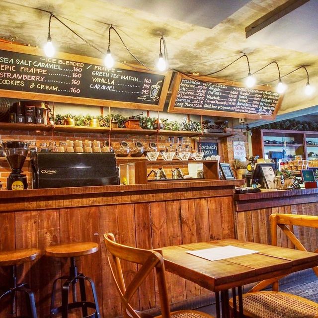 Epic Island Cafe