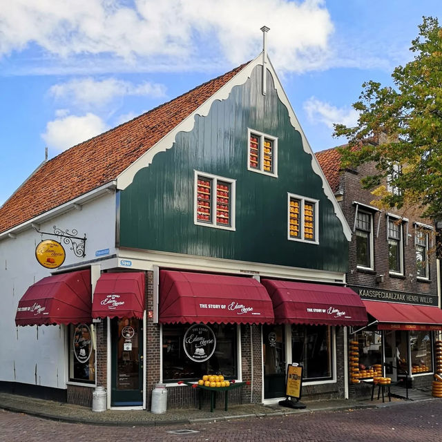 🧀🌷 Edam Cheese Hunting Guide: A Summer Adventure in Holland’s Iconic Cheese Town  