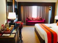 チェンマイの中心で快適ステイ – Mövenpick Suriwongse Hotel