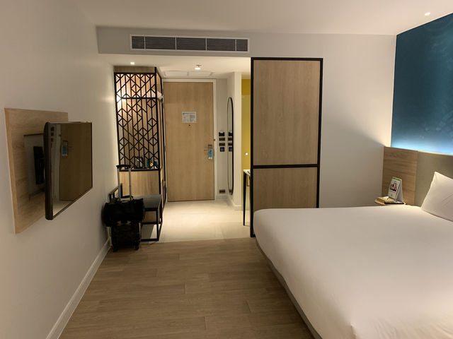 🏨 ibis Styles Bangkok Ratchada – Perfect Solo Stay in the City