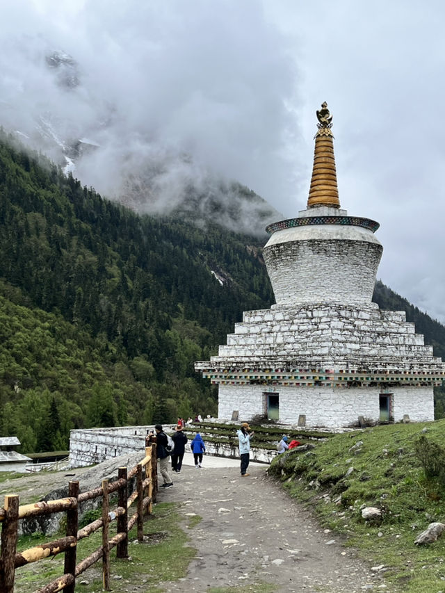 双桥沟 Scenic Escape | The Most Effortless Way to Enjoy 四姑娘山’s 