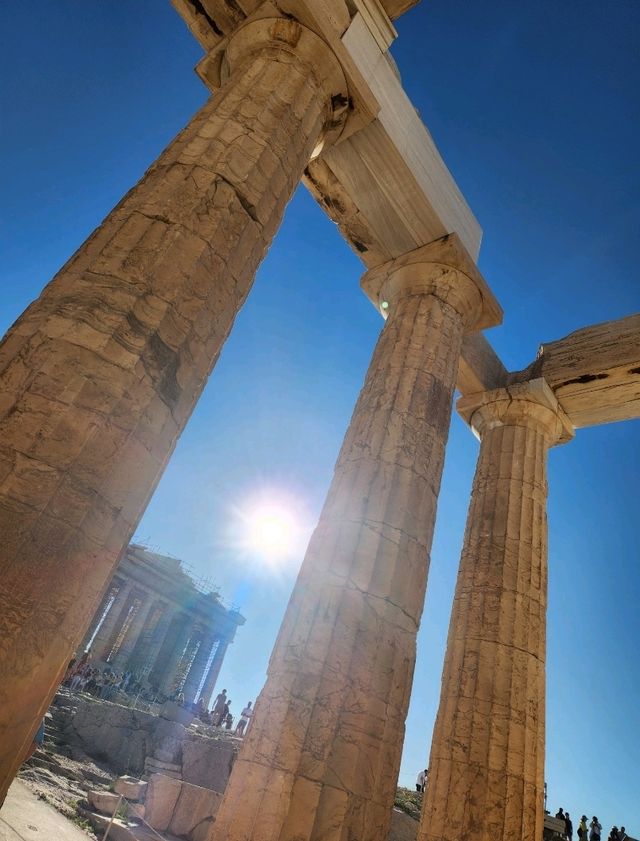 🏛️✨ 雅典衛城 Acropolis｜歷史與日光下的呼吸