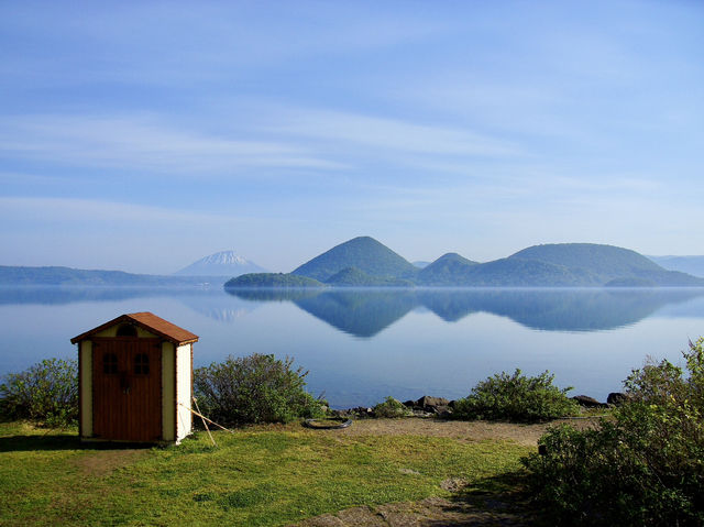 🌅 Lakeside Bliss at Toya Sun Palace: Onsen Dreams and Mountain Views