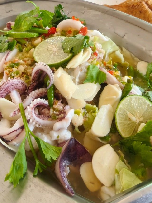 ร้านอาหารและคาเฟ่บรรยากาศดีใกล้ทางด่วนศรีสมาน
