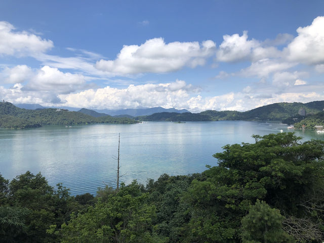 ⛴️ 日月潭伊達邵碼頭｜船來人往的湖畔熱鬧原鄉 