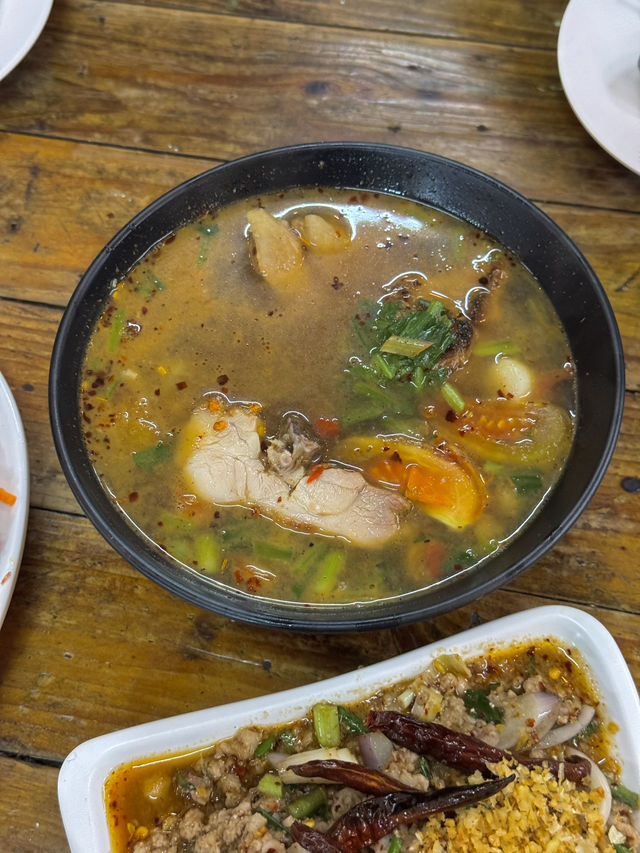 ร้านส้มตำอร่อย เสนานิคม 🌶️✨