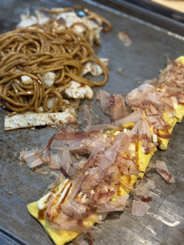 명동에서 오코노미야끼 즐기기 좋은 ‘쯔루하시 후게츠 명동점’🥢🥢