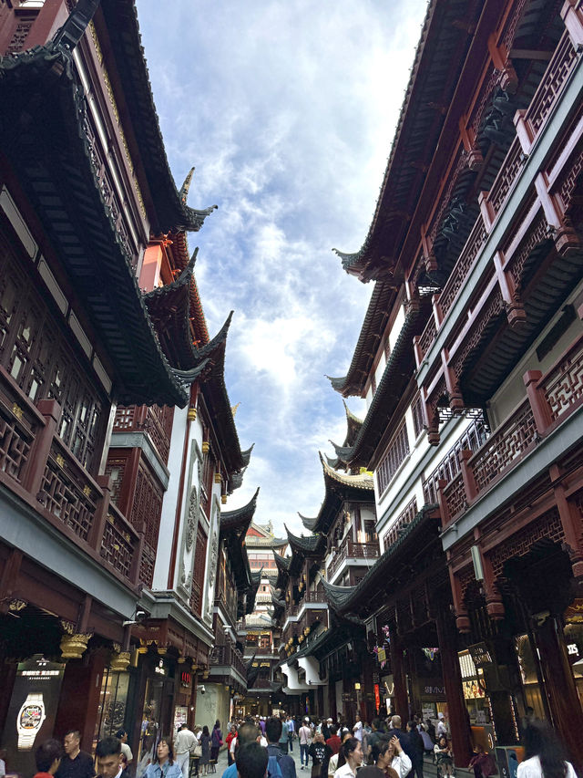 Yuyuan old street สวนสไตล์จีนโบราณกลางเซี่ยงไฮ้