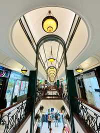 The Arcade Singapore – A Modernist Icon at Raffles Place 🏢⛅