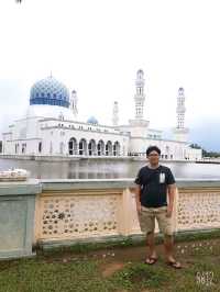 Sabah’s Stunning Mosques – Pink & Floating Gems 🕌🌸🌊