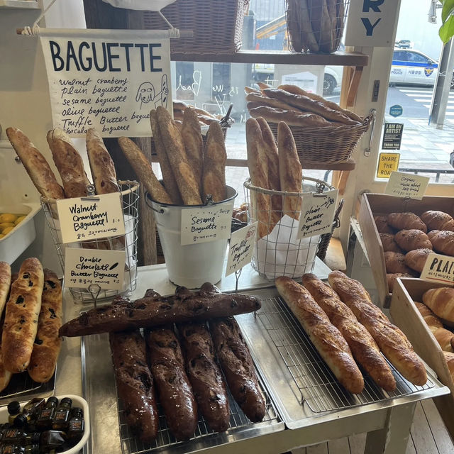 Where Craft Meets Crumb – My Visit to Artist Bakery, Seoul