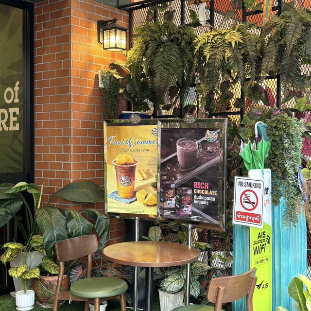 Modern Oasis by the Road – My Visit to Café Amazon Hat Yai (Stand-Alone Branch)