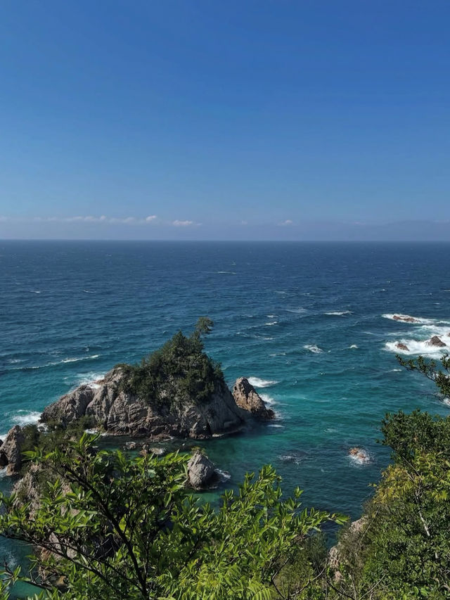 【日本海の秘境✨浦富海岸で癒しの絶景旅】
