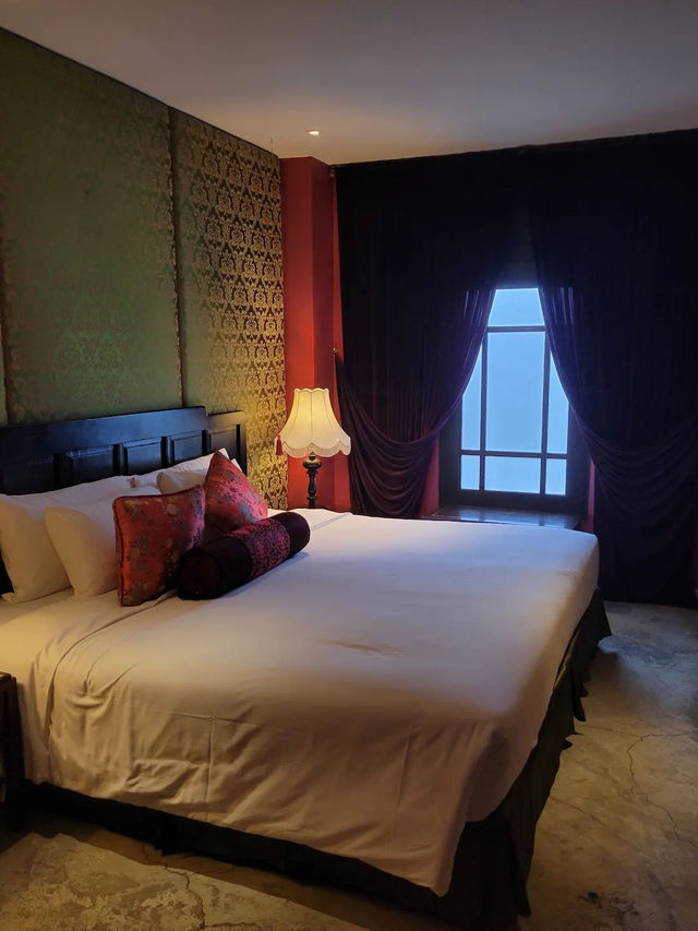 Chinatown’s Hidden Treasure of Elegance