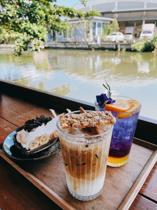 Natura Garden Cafe