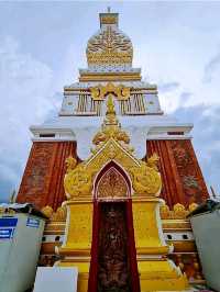 วัดพระธาตุพนมวรวิหาร สายมูควรมาสักการะสั้งครั้ง