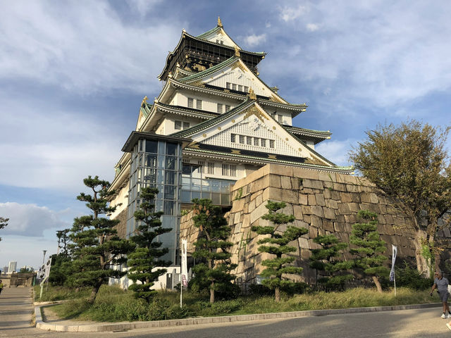 【大阪城公園｜大阪府大阪市 「天下統一を夢見た男の城。いまは市民と旅人の憩いの場に」】