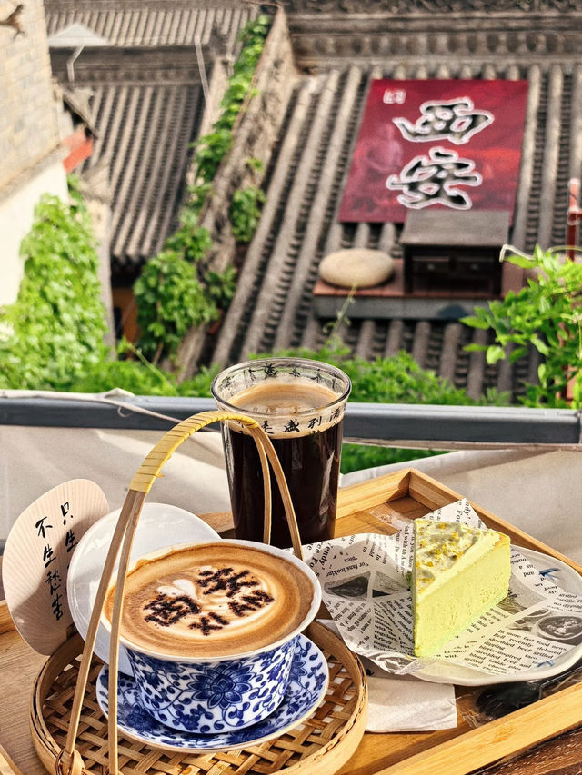 ☕ Hidden Rooftop Teahouse in Xi’an That Feels Like a Beijing Hutong