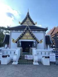 ชิลล์ไหว้พระที่วัดเจดีย์หลวง สวยงาม สงบใจ