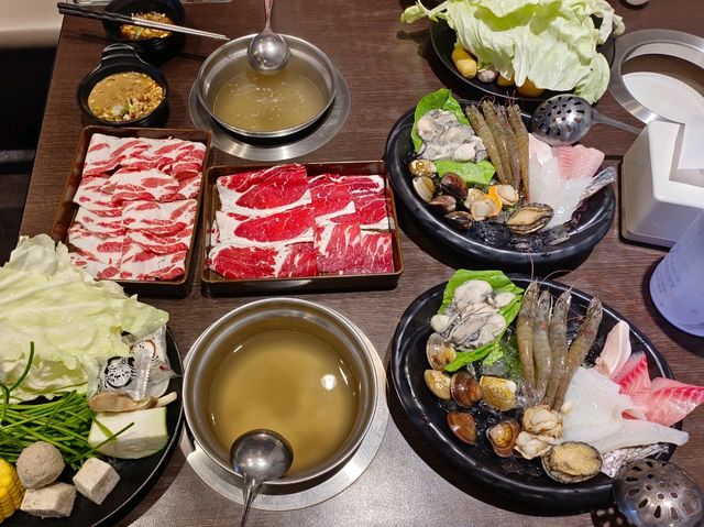 八雲町和牛海鮮鍋物火鍋新莊店