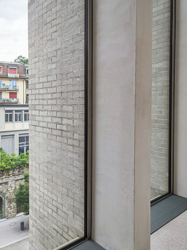 Revolving Around the Beauty of Architecture: Eyes – Switzerland 