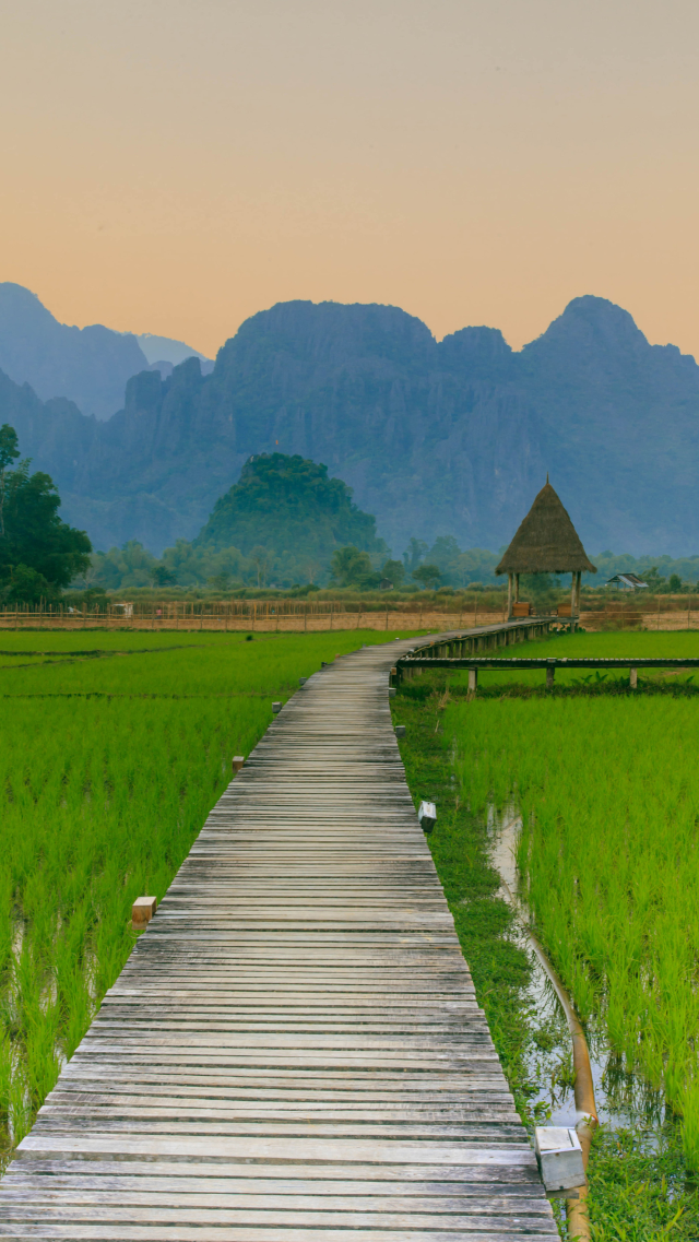 เที่ยววังเวียง กุ้ยหลินเมืองลาว
