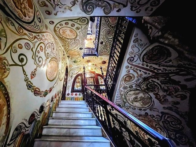 巴塞隆納 | Casa Comalat，譬美高第的隱藏版夢幻建築