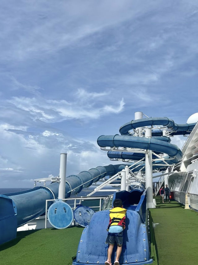 🚢 香港麗星郵輪 · 免費餐廳美食 + 船上設施體驗