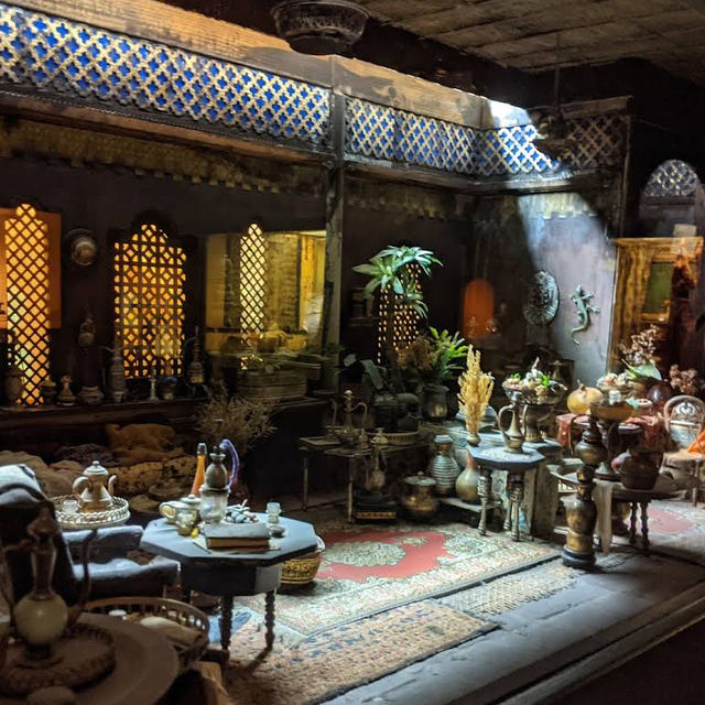 Worlds Within Worlds at Musée Cinéma et Miniature 🎬✨
