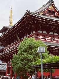 🏮 Sensō-ji Temple: Tokyo's Crimson Heart Where Ancient Gods Dance! 🎎