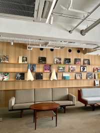 📚 A Literary Escape: The Haruki Murakami Library at Waseda