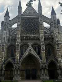Westminster Abbey: A Building That Speaks in Layers