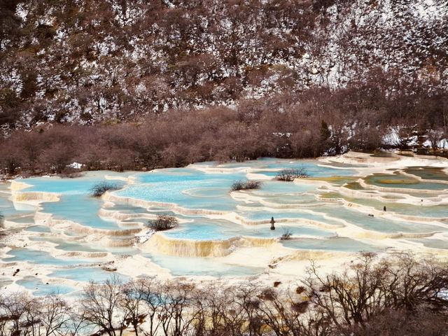 雪季的「黃龍」:在人間瑤池放慢腳步 雪季的「黃龍」:在人間瑤池放慢腳步