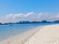 Hon Gai Beach
