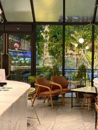 “Starbuck At Emquartier🍵” 