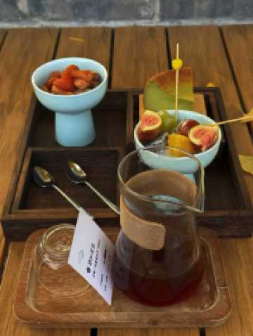 百年銀杏樹下的下午茶