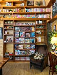 คาเฟ่ Pet friendly หัวหิน ขนมเครื่องดื่มอร่อย 📚🕰️