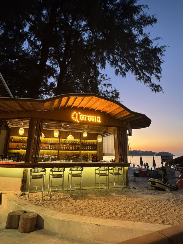 Arinara Beach Resort หาดบางเทา ภูเก็ต ติดทะเล