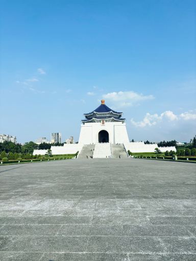 🏛️【台北観光】台湾に来たら行きたい！「中正記念堂」の魅力をサクッ