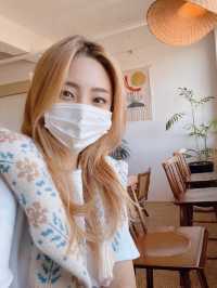 푸른 바다의 오션뷰와 따뜻한 감성이 함께 머무는 곳🧡삼척 감성카페 farola 