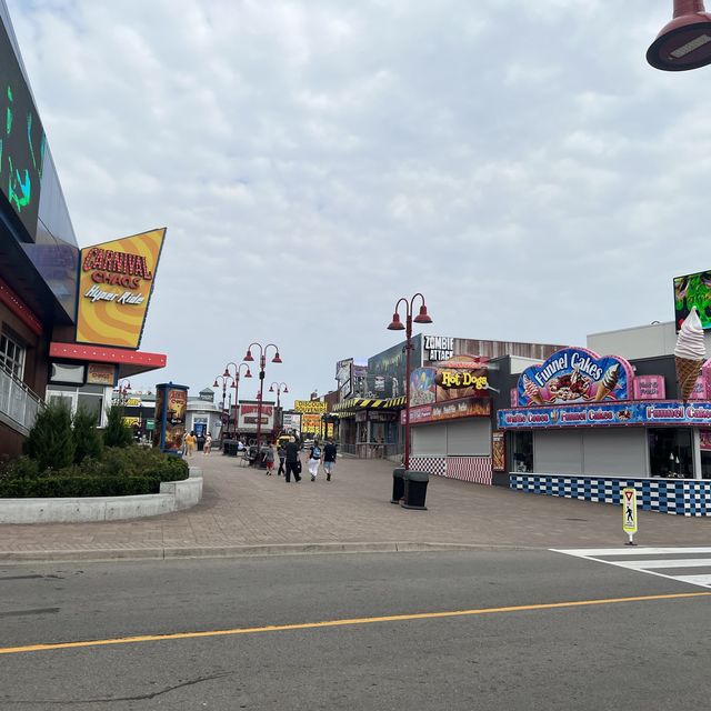 Niagara Carnival and Falls