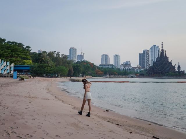 ที่พักติดทะเลพัทยา พร้อมหาดส่วนตัว🌴