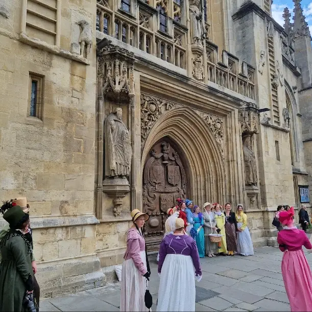 Bath Abbey: Discover the Majestic Cathedral in #Bath! 📍