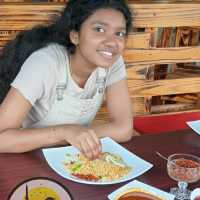 අලුත් දේ අරගෙන අපේ දේ රැකගෙන