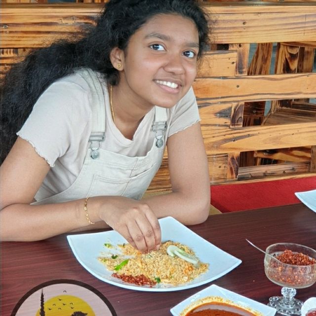අලුත් දේ අරගෙන අපේ දේ රැකගෙන