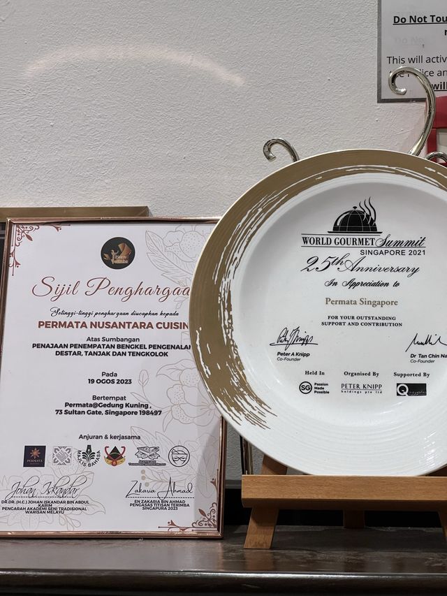 Halal Buffet In a Historic Site Singapore 