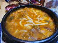 여행중이라면 빠질 수 없는 국뽕!! 한식당.. "TENS"
