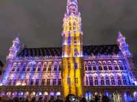 ชมแสงสีคริสต์มาสสุดอลังการที่จตุรัส Grand Place