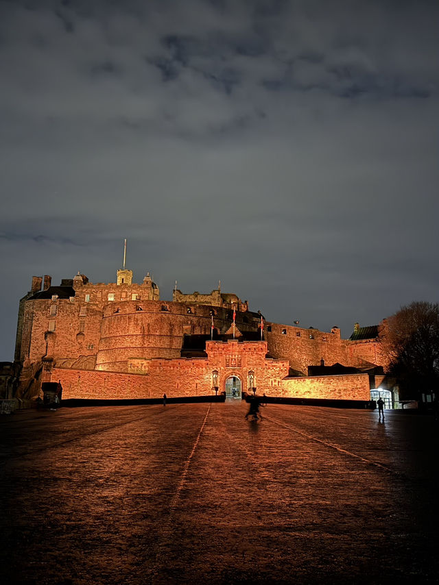 Can’t Take My Eyes Away From The Grandeur of Edinburgh Castle